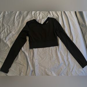 Long sleeve crop top